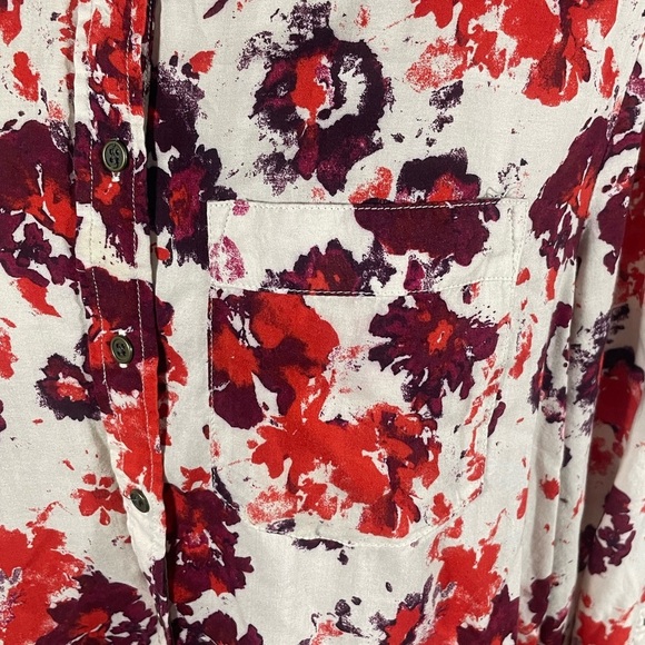 Lucky Brand Floral Splatter Print Pullover Blouse w/ Button Detail Size Medium - Picture 4 of 6